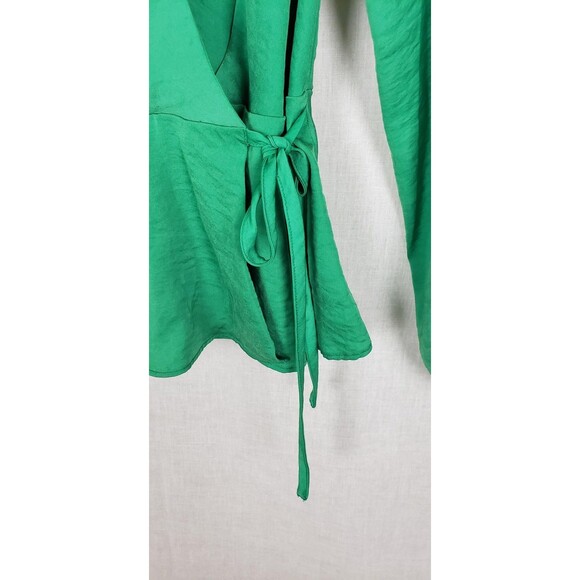 Banana Republic Womens Blouse Top M Kelly Green Satin Wrap Tie Waist Classy - Picture 4 of 10